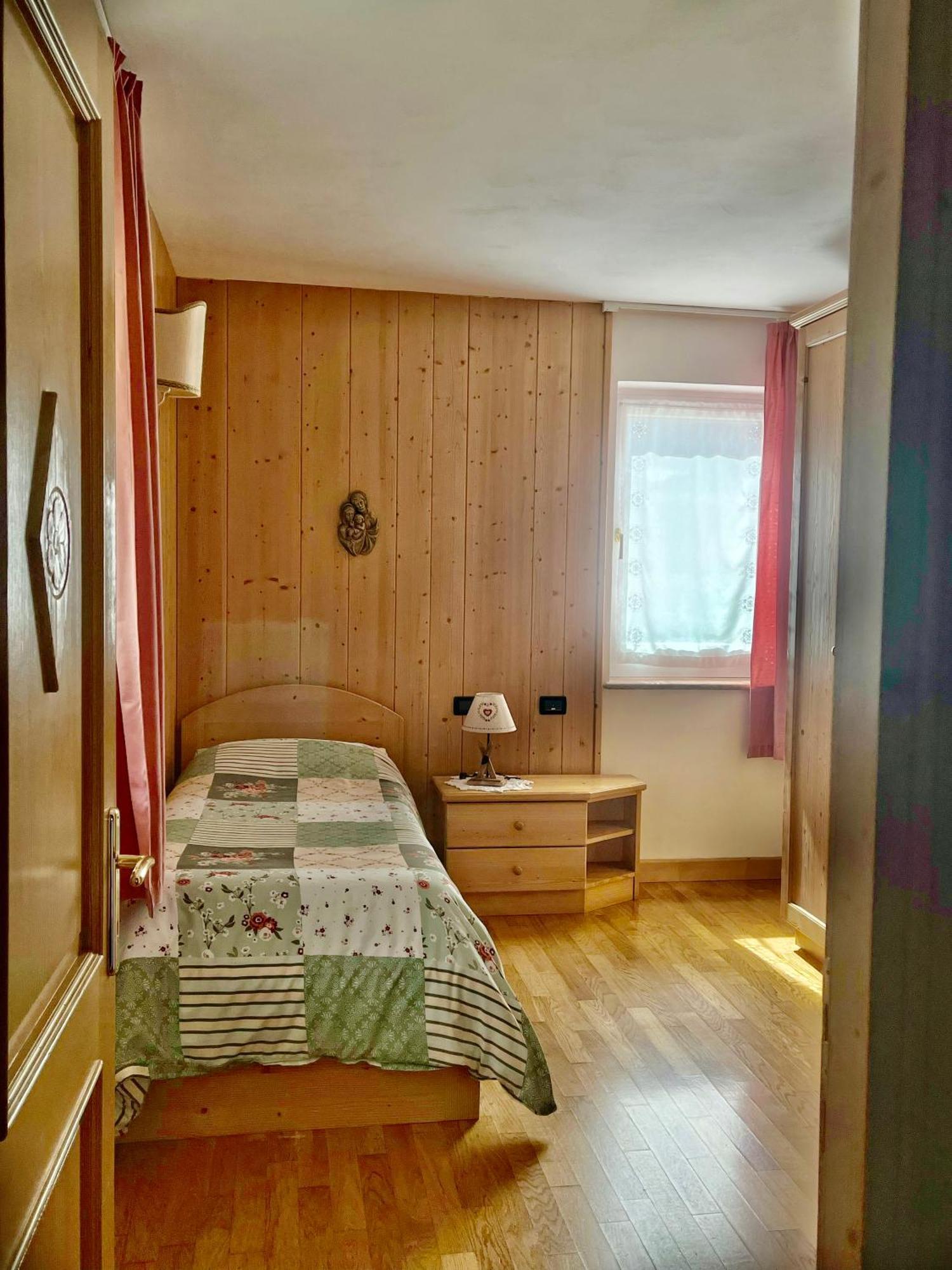 Villa Iris - La Prima Villa Vacanze Nell'Altopiano Asiago Bagian luar foto